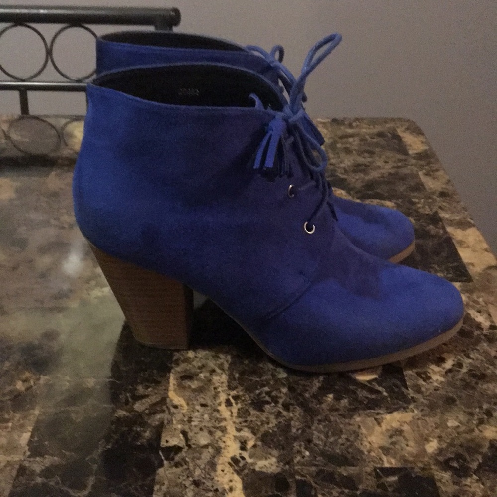 cobalt blue suede booties